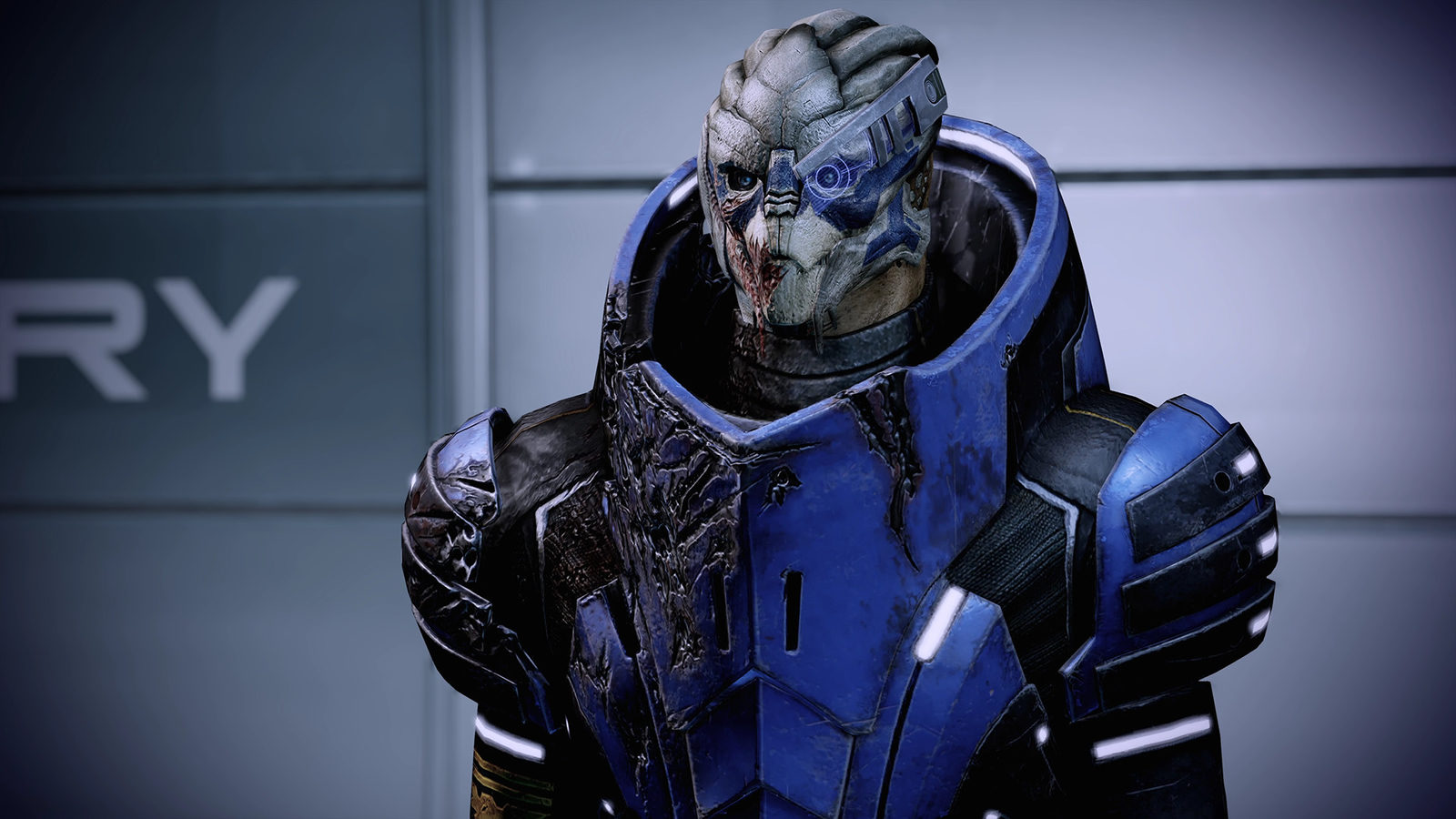Garrus Vakarian in damaged blue armor in Mass Effect Legendary Edition